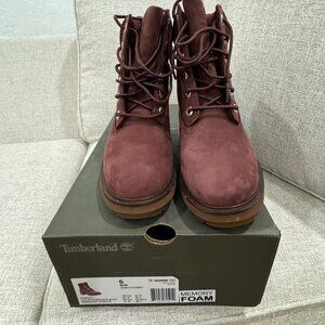 New in Box Timberland Kinsley 6 in waterproof burgundy nubuck  Size 6